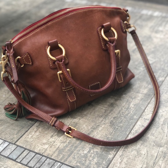Dooney & Bourke Handbags - DOONEY & BOURKE | Florentine Satchel
